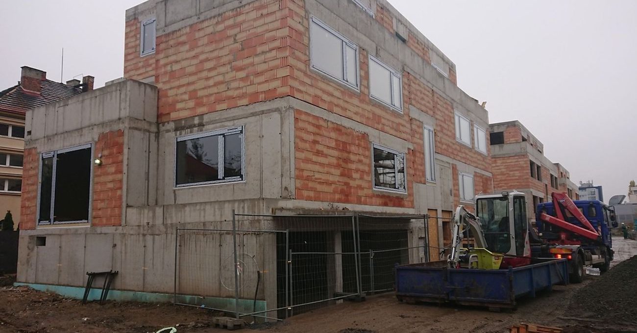 Druhá polovina roku přinese dostupnější podmínky pro stavbu